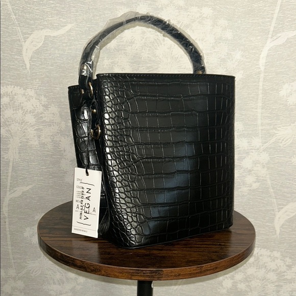 AOTA Handbags - NWT AOTA Black Vegan Leather Purse